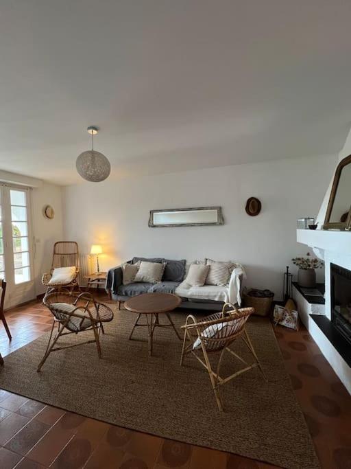 Agreable Maison Landaise Proche Du Lac Sanguinet Bagian luar foto