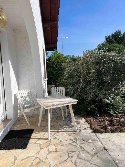 Agreable Maison Landaise Proche Du Lac Sanguinet Bagian luar foto