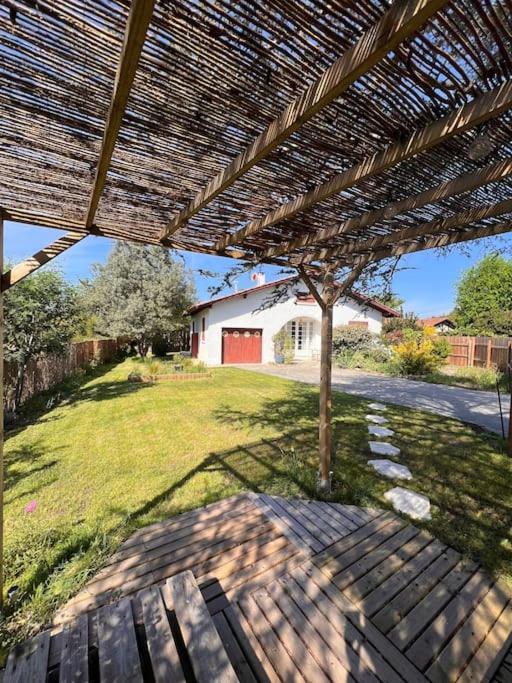 Agreable Maison Landaise Proche Du Lac Sanguinet Bagian luar foto